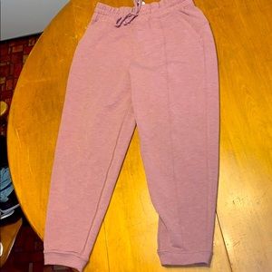 Lululemon cropped sweatpants